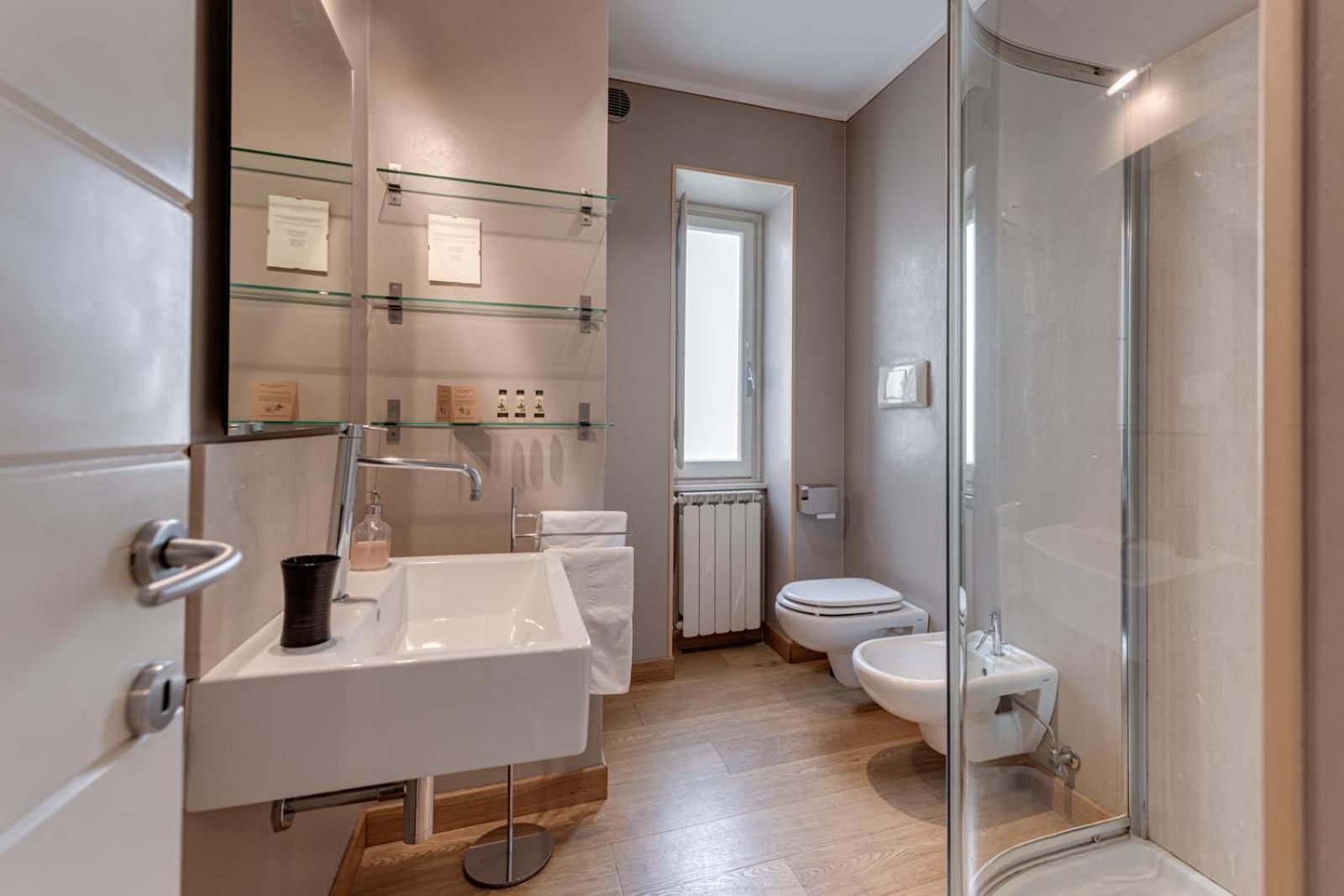 B&B L' Orangerie Пьетразанта Экстерьер фото